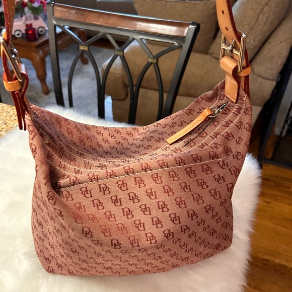 DOONEY & BOURKE Vintage Shoulder Bag excellent condition - Picture 3 of 7